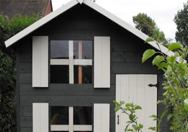 Black & White Playhouse