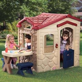 Little Tikes Picnic on the Patio Plastic Playhouse