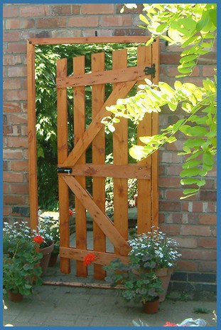Image: www.garden-mirrors.co.uk/