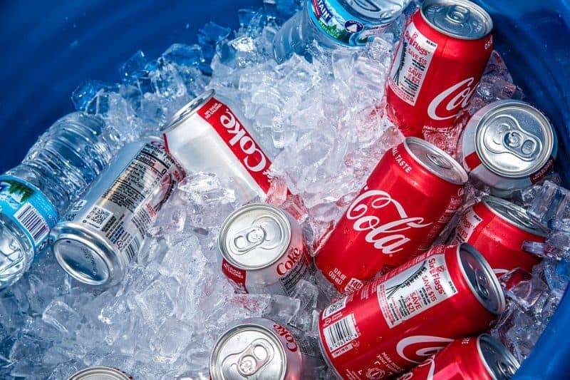 ultimate-bbq-party-ideas-14-soda-float-buffet