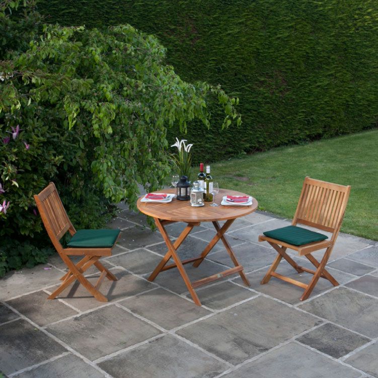Windsor 1.0m Round Dining Set with 2 Folding Chairs | BillyOh